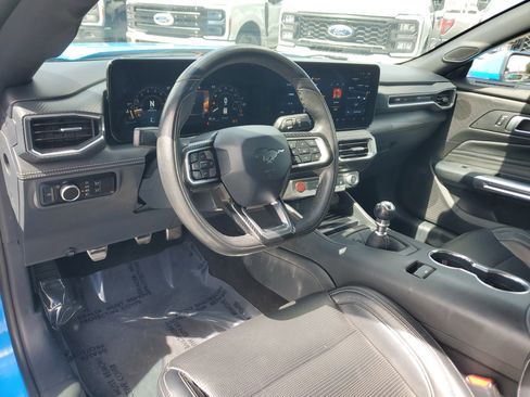 Used 2024 Ford Mustang GT Premium image 9