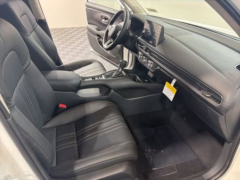 New 2026 Honda HR-V EX-L image 32
