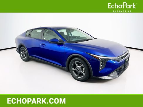 Used 2025 Kia K4 FWD image 1