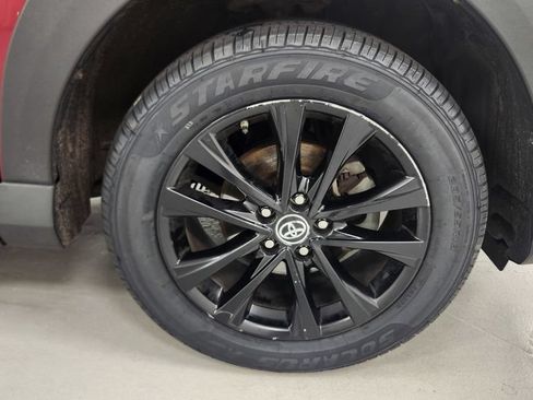 Used 2018 Toyota RAV4 Adventure AWD/4WD image 9