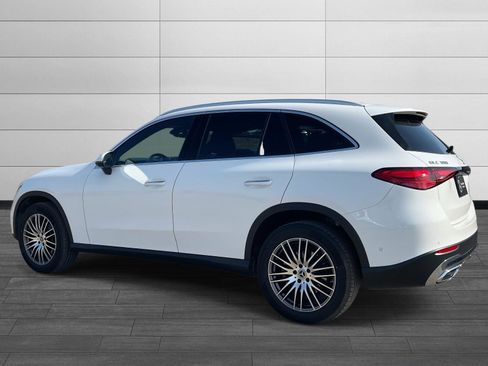 Used 2025 Mercedes-Benz GLC 300 image 4