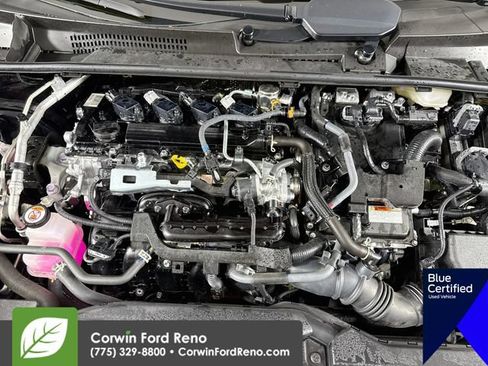 Used 2025 Toyota Prius XLE AWD/4WD image 32