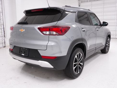 Used 2026 Chevrolet TrailBlazer LT w/ LT Cold Weather Package image 5