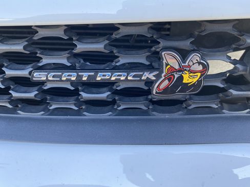 Used 2019 Dodge Charger Scat Pack w/ Dynamics Package RWD image 13