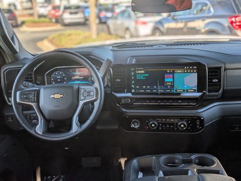 Certified 2024 Chevrolet Silverado 1500 LT image 19