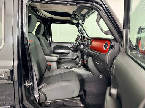 Used 2020 Jeep Wrangler Unlimited Rubicon AWD/4WD image 34