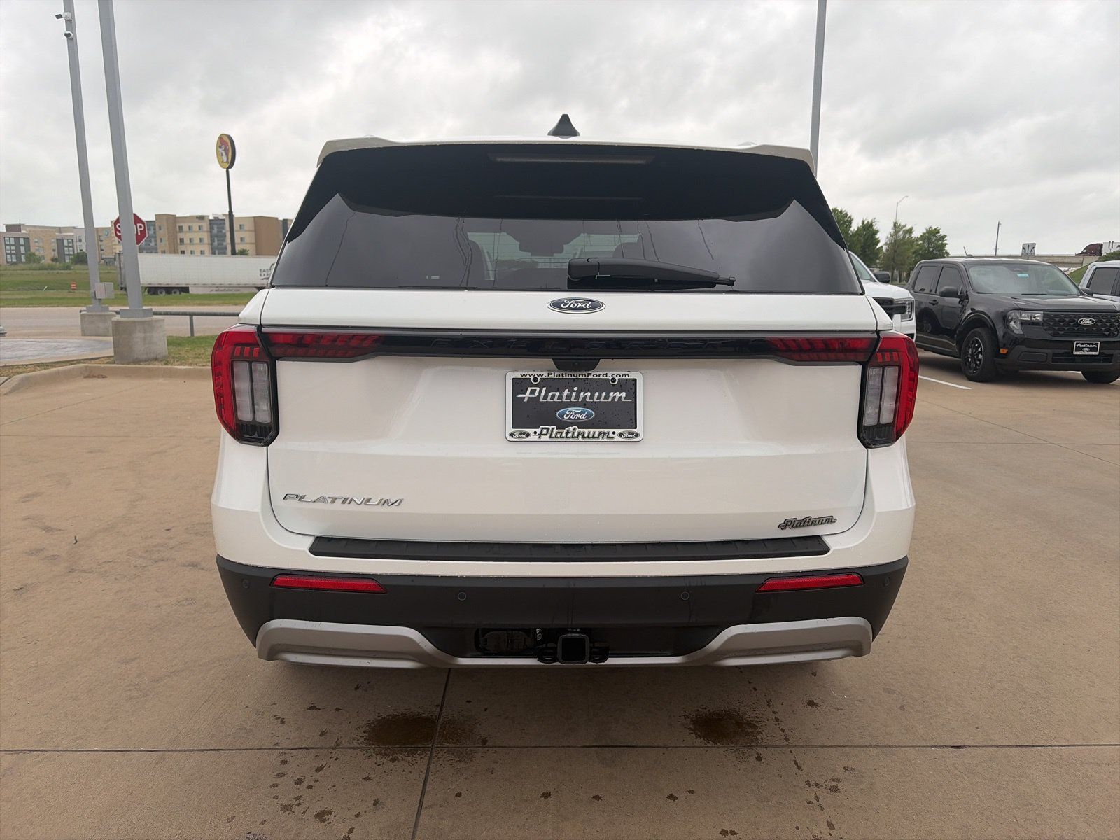 Certified 2026 Ford Explorer Platinum RWD image 4