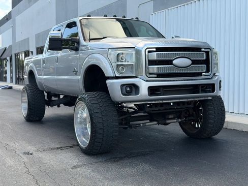 Used 2015 Ford F250 Platinum AWD/4WD image 3