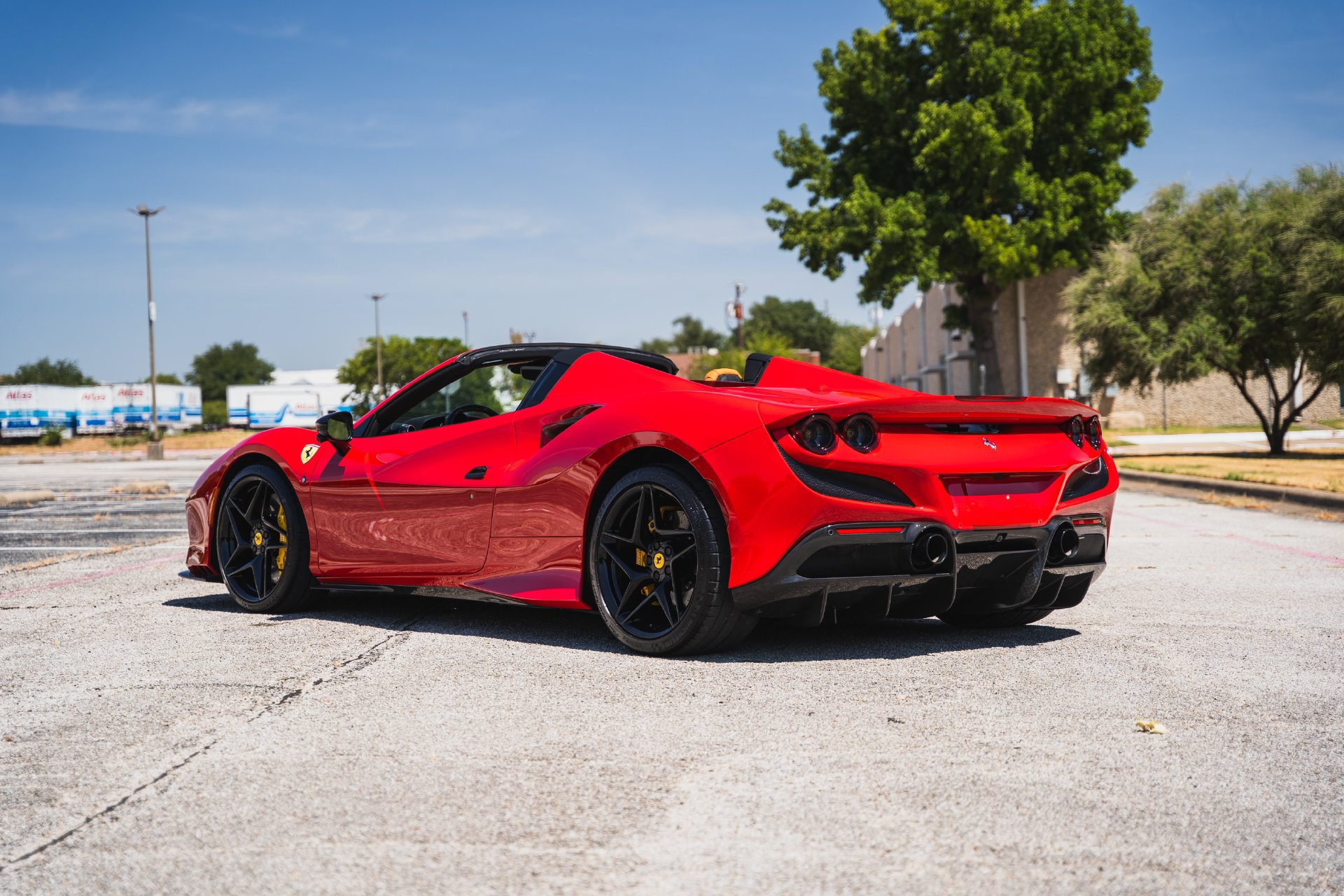 Used 2021 Ferrari F8 Tributo RWD image 8