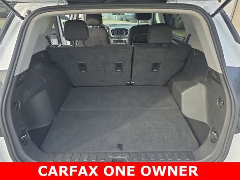 Used 2024 GMC Terrain SLE image 13