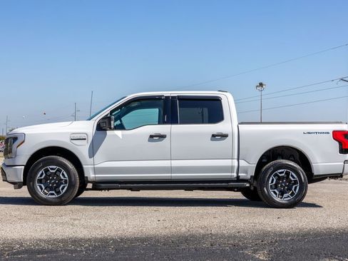 Used 2023 Ford F150 Lightning XLT w/ Tow Technology Package image 4