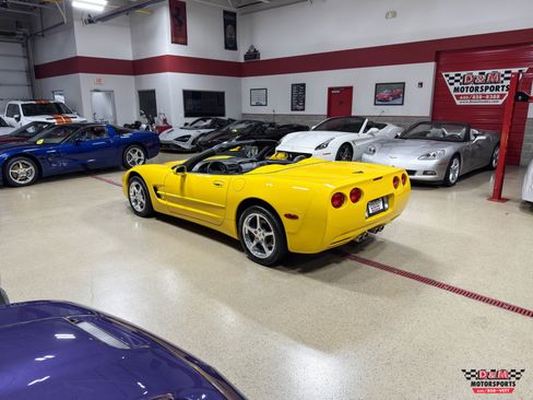 Used 2000 Chevrolet Corvette Convertible image 40