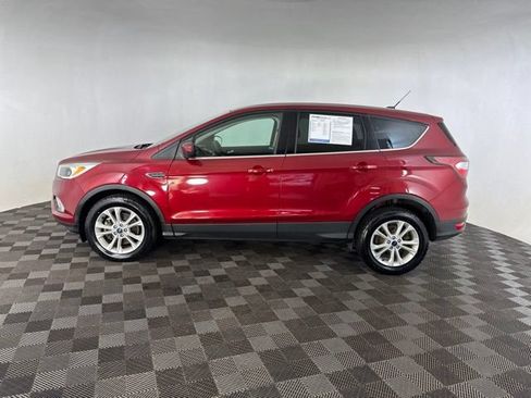 Used 2017 Ford Escape SE AWD/4WD image 10