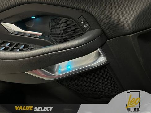 Used 2019 Jaguar E-PACE AWD/4WD image 17