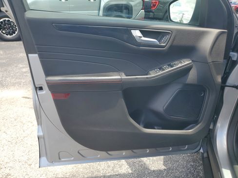 Used 2023 Ford Escape ST-Line w/ Tech Pack #1 FWD image 16