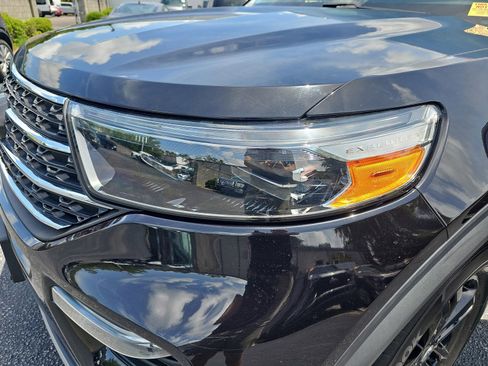 Used 2022 Ford Explorer XLT w/ Equipment Group 202A RWD image 33