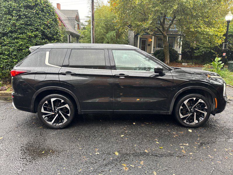 Used 2022 Mitsubishi Outlander SEL FWD image 6