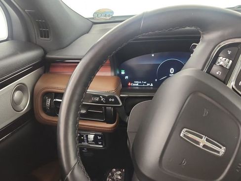 Used 2023 Lincoln Nautilus Reserve w/ Equipment Group 202A AWD/4WD image 19
