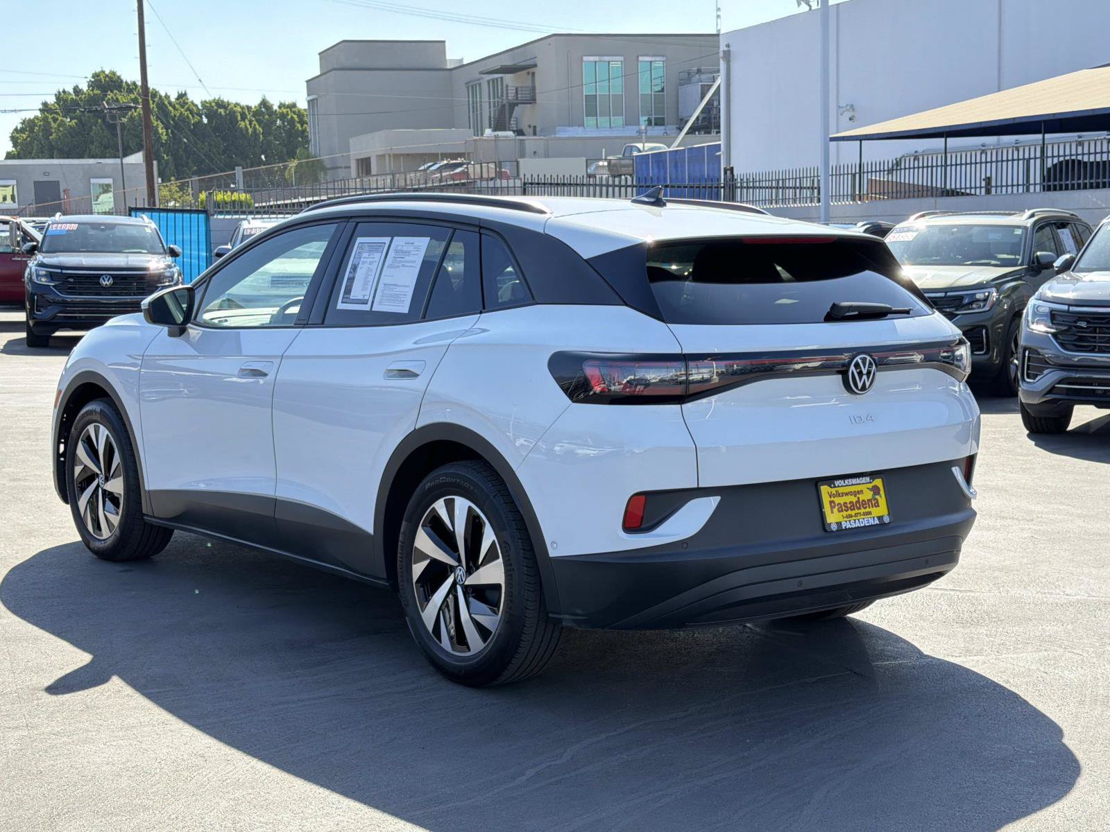 Certified 2024 Volkswagen ID.4 2WD image 3