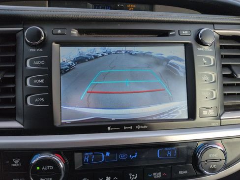 Used 2017 Toyota Highlander XLE image 20