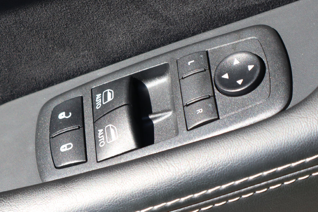 Used 2019 Dodge Challenger SRT Hellcat Redeye RWD image 19