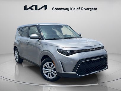 Used 2023 Kia Soul LX