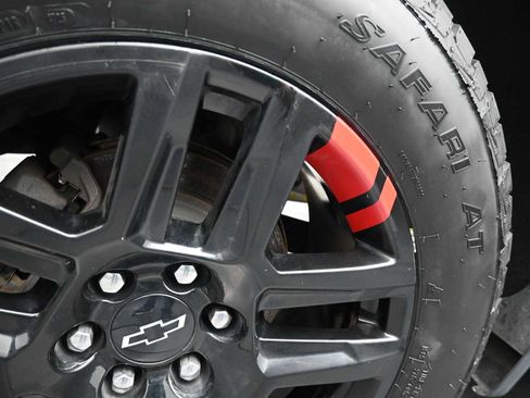 Used 2021 Chevrolet Silverado 1500 RST w/ Redline Edition image 10