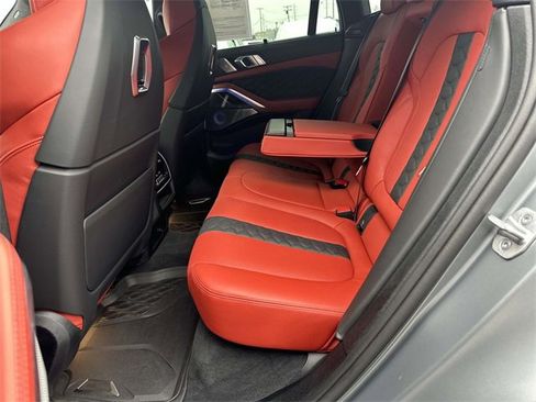 Used 2025 BMW X6 M Competition w/ Executive Package image 33