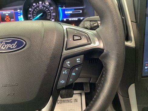 Used 2022 Ford Edge SEL image 22