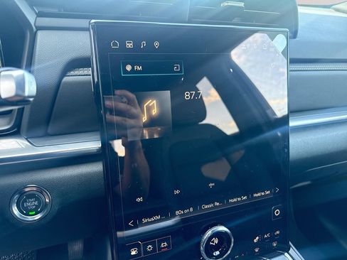 New 2027 GMC Terrain Elevation w/ Elevation Premium Package AWD/4WD image 13