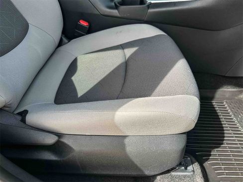 Used 2023 Toyota RAV4 XLE image 24