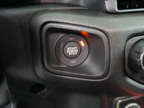 Used 2024 Jeep Wrangler Sport image 21