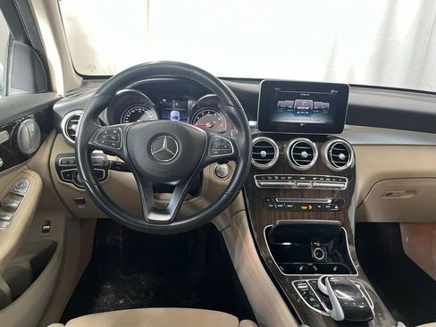 Used 2018 Mercedes-Benz GLC 300 GLC 300 image 19