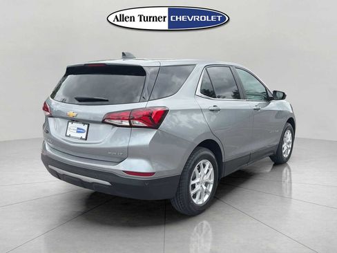 Used 2024 Chevrolet Equinox LT AWD/4WD image 4