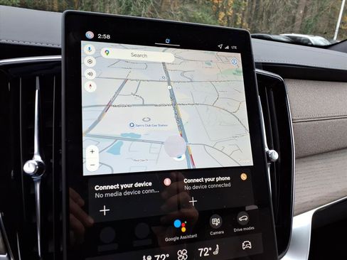 New 2026 Volvo XC90 B6 Plus w/ Protection Package Premier image 18