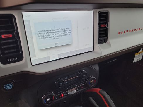 Certified 2023 Ford Bronco Heritage Edition image 25