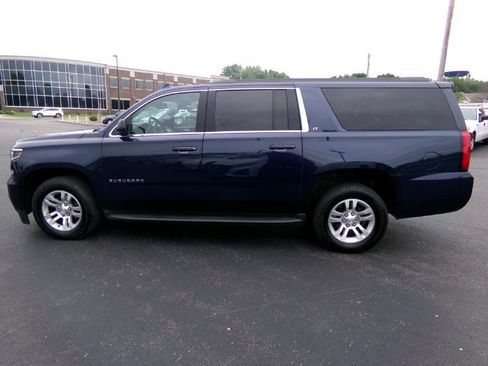 Used 2018 Chevrolet Suburban LT image 6