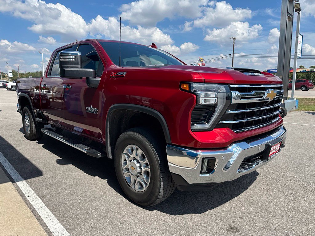 Used 2025 Chevrolet Silverado 2500 LTZ w/ LTZ Texas Edition AWD/4WD image 8