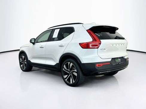 Used 2023 Volvo XC40 B5 Ultimate w/ Protection Package Premier AWD/4WD image 5