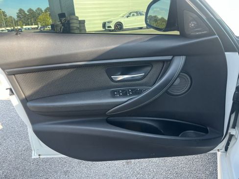 Used 2018 BMW M3 w/ Competition Package RWD image 11