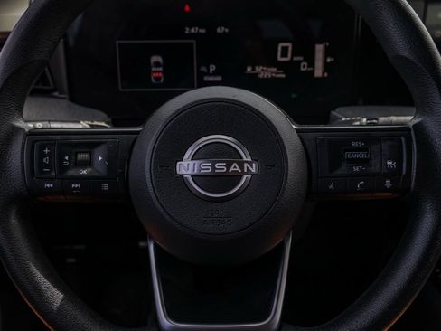 Used 2025 Nissan Kicks SV FWD image 25
