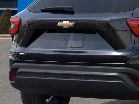New 2026 Chevrolet Trax LS FWD image 14