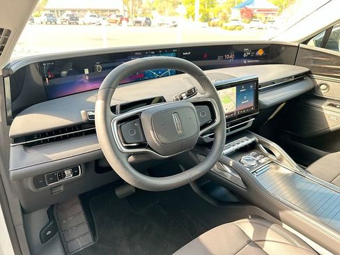 Used 2026 Lincoln Nautilus Premier w/ Equipment Group 102A image 10