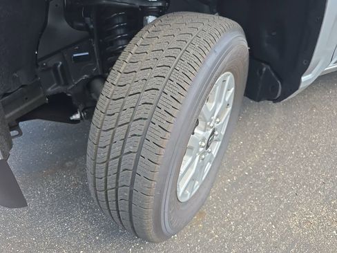 Used 2025 Toyota Tacoma SR5 image 32