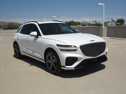 Used 2024 Genesis GV70 2.5T w/ Sport Prestige Package AWD/4WD image 2