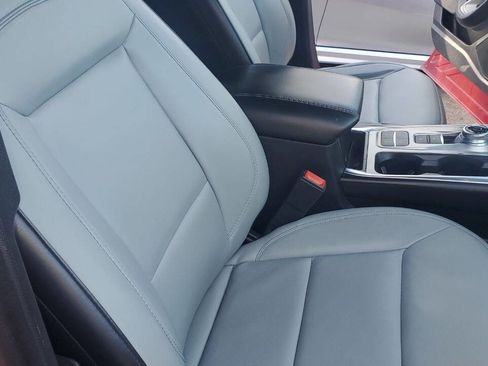 Used 2021 Ford Explorer XLT w/ Equipment Group 202A image 30