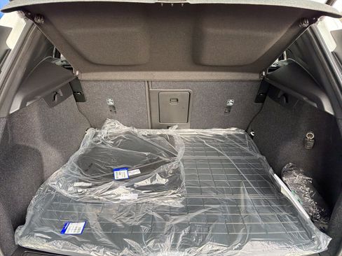 New 2026 Volvo XC40 B5 Plus w/ Protection Package Premier image 15