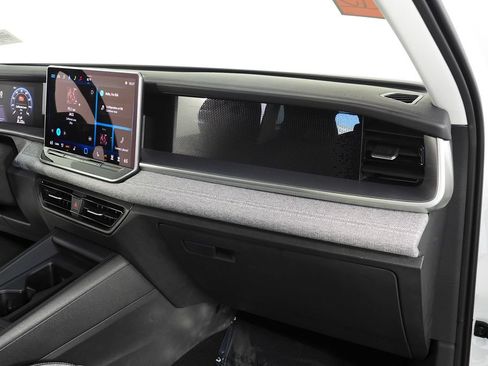 Used 2025 Volkswagen Tiguan S FWD image 14