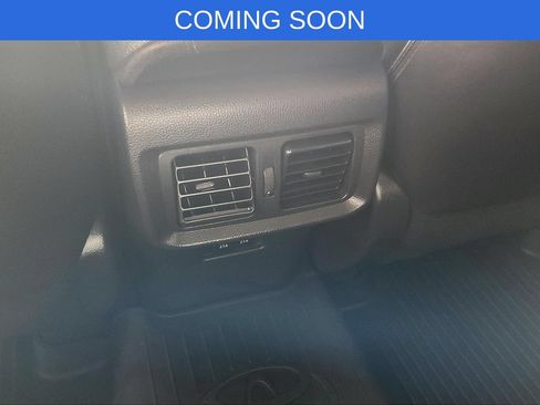 Used 2021 Toyota Venza Limited AWD/4WD image 10