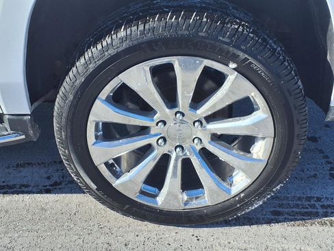 Used 2020 GMC Yukon XL SLT w/ Premium Edition image 35